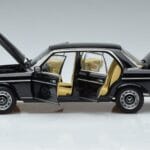 Mercedes 230E W123 Ediție Limitată Norev 1:18 183711 Metal - image 4 of 8
