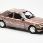 Mercedes 230E W124 Rosewood Metallic Ediție Dealer Norev 1:18 B66040697 - image 6 of 8