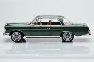 Mercedes 250 SE Coupe W111 Verde Metalizat Ediție Limitată Norev 1:18 183764 Metal - imaginea 4 din 7