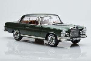 Mercedes 250 SE Coupe W111 Verde Metalizat Ediție Limitată Norev 1:18 183764 Metal - imaginea 5 din 7