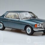 Mercedes 280 CE C123 Albastru Otto 1:18 OT627 Rășină - image 4 of 6