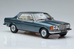Mercedes 280 CE C123 Albastru Otto 1:18 OT627 Rășină - imaginea 4 din 6