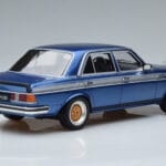 Mercedes 280 E AMG W123 Albastru Otto 1:18 OT221 Rășină - image 2 of 6