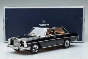 Mercedes 280 SE W108 Negru Norev 1:18 183762 Metal - imaginea 7 din 7