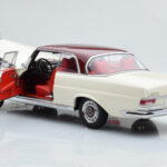 Mercedes 280 SE W108 Alb AUTOart 1:18 - image 3 of 8