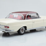 Mercedes 280 SE W108 Alb AUTOart 1:18 - image 4 of 8