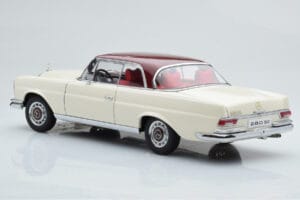 Mercedes 280 SE W108 Alb AUTOart 1:18 76287 Metal - imaginea 7 din 8