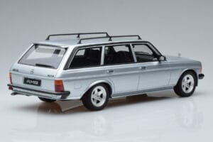 Mercedes 280 TE AMG S123 Argintiu Otto 1:18 OT246 Rășină - imaginea 2 din 6
