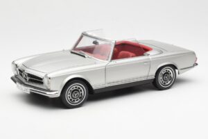 Mercedes 280 SL W113 Pagoda Argintiu Schuco 1:18 450035000