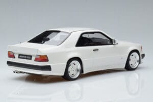 Mercedes 300 CE C124 AMG The Hammer Arctic Alb Otto 1:18 B66040639 Rășină - imaginea 2 din 6