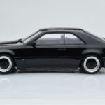 Mercedes 300 CE C124 AMG The Hammer Negru Otto 1:18 - image 3 of 6