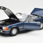 Mercedes 300 SL R107 Albastru Nautic Norev 1:18 183466 - image 2 of 8