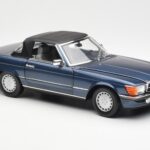 Mercedes 300 SL R107 Albastru Nautic Norev 1:18 183466 - image 6 of 8