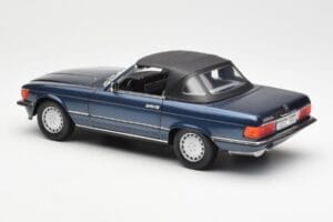 Mercedes 300 SL R107 Albastru Nautic Norev 1:18 183466 Metal - imaginea 7 din 8