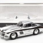Mercedes 300 SL W198 Crom Minichamps 1:18 B66040645 - image 8 of 8