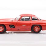 Mercedes 300 SL W198 Gullwing Roșu Minichamps 1:18 - image 4 of 8