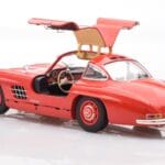 Mercedes 300 SL W198 Gullwing Roșu Minichamps 1:18 - image 5 of 8