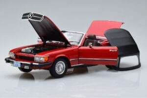 Mercedes 450 SL R107 Versiunea US Roșu Norev 1:18 183729 Metal - imaginea 2 din 8