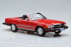 Mercedes 450 SL R107 Versiunea US Roșu Norev 1:18 183729 Metal - imaginea 6 din 8