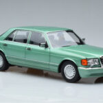 Mercedes 560 SEL W126 Verde Deschis Norev 1:18 - image 5 of 7