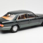 Mercedes 560 SEL W126 Night Verde Metalizat Dealer Edition Norev 1:18 B66040626 - image 3 of 8