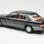 Mercedes 560 SEL W126 Night Verde Metalizat Dealer Edition Norev 1:18 B66040626 - image 7 of 8