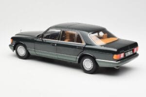 Mercedes 560 SEL W126 Night Verde Metalizat Dealer Edition Norev 1:18 B66040626 Metal - imaginea 7 din 8