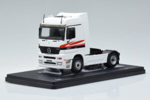 Mercedes Actros MP1 Alb IXO 1:43 TR064