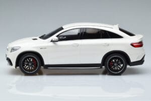 Mercedes AMG GLE 63S C292 Coupe Alb GT Spirit 1:18 B66965706 Rășină - imaginea 3 din 6