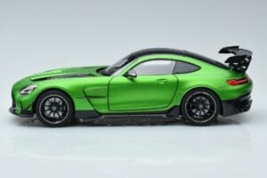 Mercedes AMG GT C190 Black Series Verde Hell Magno Ediție Limitată Norev 1:18 183903 Metal - imaginea 4 din 7