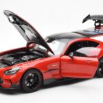 Mercedes AMG GT Black Series Roșu Asia Exclusive Norev 1:18 - image 2 of 8