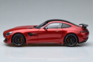 Mercedes AMG GT R C190 Roșu Cardinal AUTOart 1:18 76331 Metal - imaginea 4 din 7