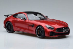 Mercedes AMG GT R C190 Roșu Cardinal AUTOart 1:18 76331 Metal - imaginea 5 din 7