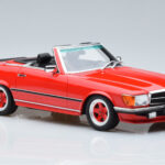 Mercedes AMG SL500 R107 Roșu Otto 1:18 - image 4 of 6