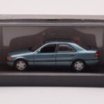 Mercedes C-Class W202 C220 Petrol Metalic Minichamps 1:43 - image 3 of 3
