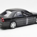 Mercedes C-Class W202 C36 AMG Negru Metalic UT Models 1:18 - image 2 of 6