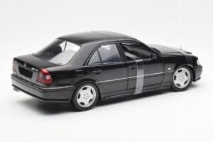 Mercedes C-Class W202 C36 AMG Negru Metalic UT Models 1:18 26102 Metal - imaginea 2 din 6