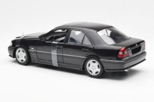 Mercedes C-Class W202 C36 AMG Negru Metalic UT Models 1:18 26102 Metal - imaginea 5 din 6