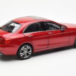 Mercedes C-Class W205 Roșu Metalic Asia Exclusive Norev 1:18 - image 3 of 8