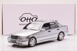 Mercedes C36 AMG W202 Argintiu Otto 1:18 OT443 Rășină - imaginea 6 din 6