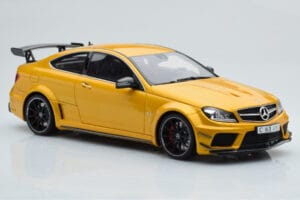 Mercedes C63 AMG W204 Black Series Auriu GT Spirit 1:18 GT034 Rășină - imaginea 4 din 6