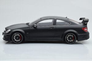 Mercedes C63 AMG W204 Black Series Negru Mat GT Spirit 1:18 GT843 Rășină - imaginea 3 din 6