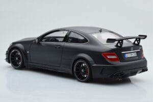 Mercedes C63 AMG W204 Black Series Negru Mat GT Spirit 1:18 GT843 Rășină - imaginea 5 din 6