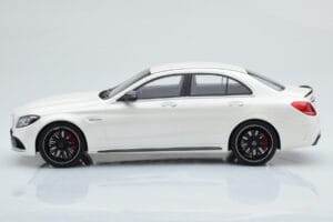 Mercedes C63S AMG W205 Alb GT Spirit 1:18 B66960370 Rășină - imaginea 3 din 6
