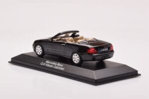 Mercedes CLK A209 Cabriolet Obsidian Negru Metalic Minichamps 1:43 B66961966 Metal - imaginea 3 din 4