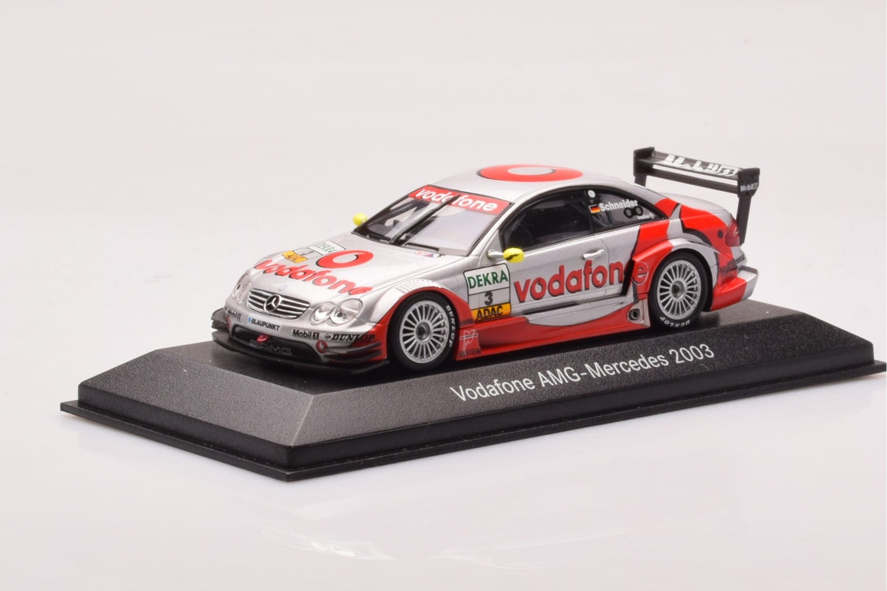 Mercedes CLK-DTM #3 B. Schneider Vodafone DTM 2003 Minichamps 1:43 B66961982 Metal - imaginea 2 din 4