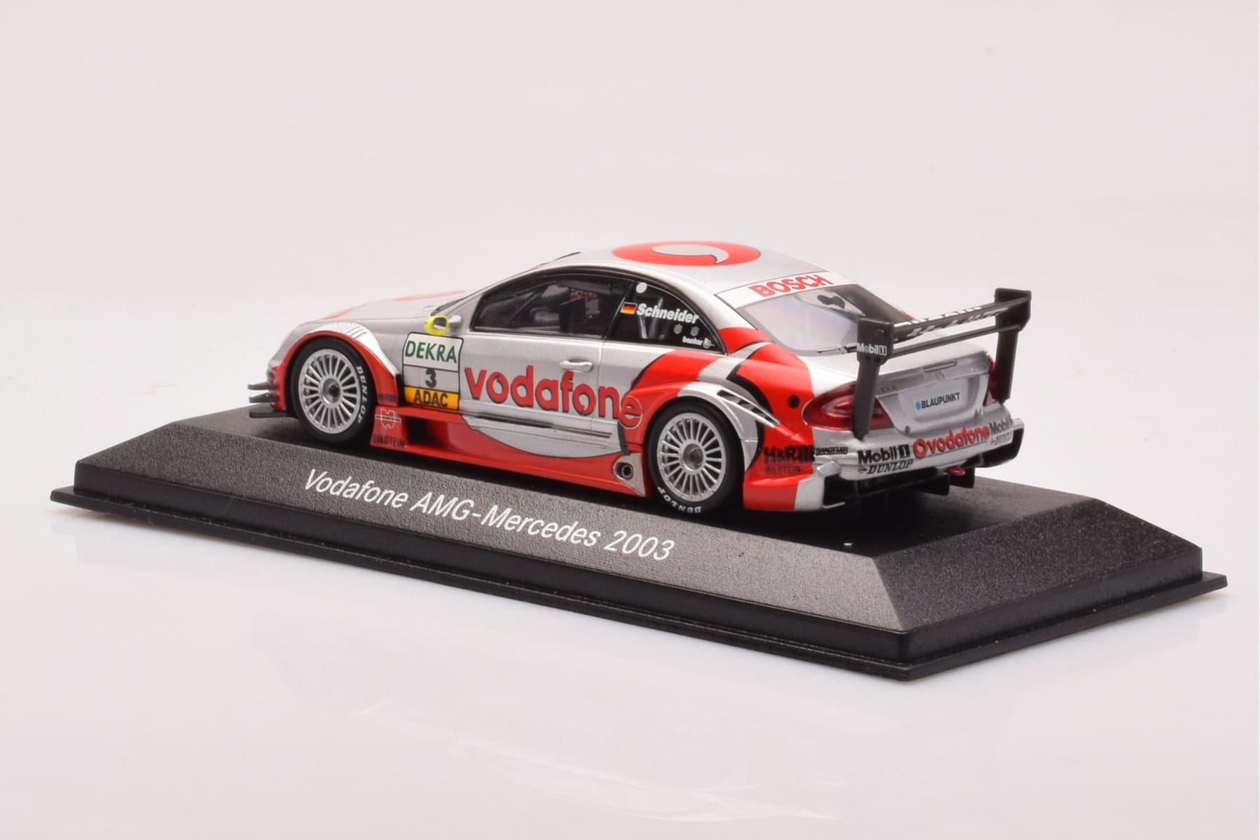 Mercedes CLK-DTM #3 B. Schneider Vodafone DTM 2003 Minichamps 1:43 B66961982 Metal - imaginea 3 din 4