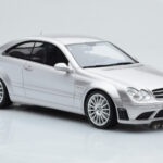 Mercedes CLK63 AMG C209 Coupe Argintiu Otto 1:18 - image 4 of 6