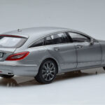 Mercedes CLS Shooting Brake X218 Alanite Gri Norev 1:18 - image 3 of 7