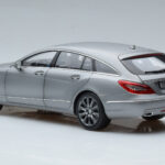 Mercedes CLS Shooting Brake X218 Alanite Gri Norev 1:18 - image 6 of 7